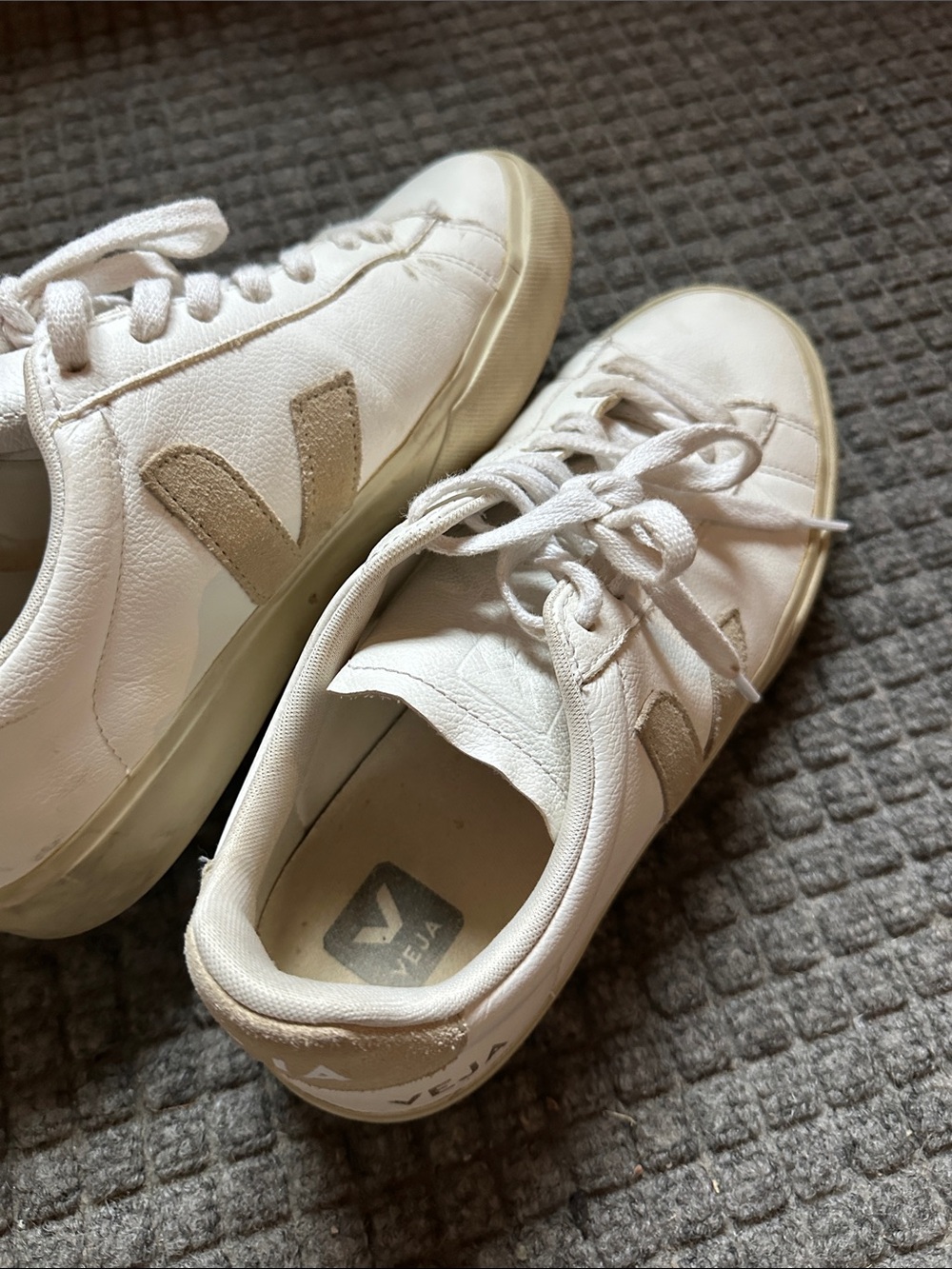 White Women's VEJA Casual Sneakers Sz 41/10 - Picture 3 of 4